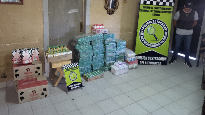 Tres aprehendidos por vender mercadería del Ministerio de Desarrollo Social