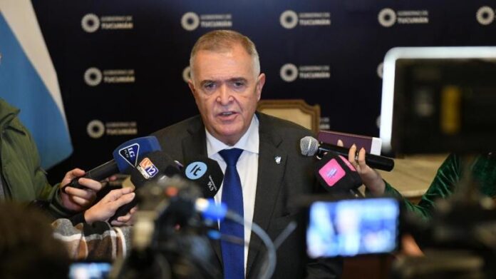 El gobernador Jaldo ordenó detener a estudiantes violentos y sancionar