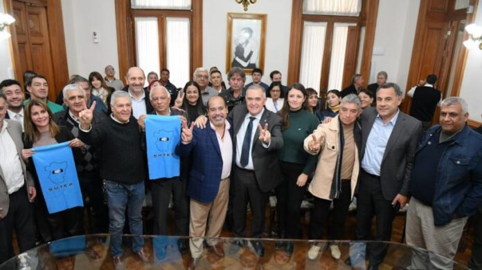 El Gobierno firmó un nuevo acuerdo salarial con la Unión