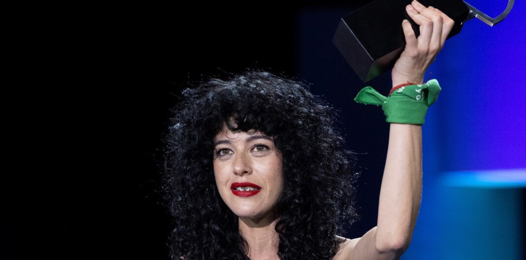 SbtOG-0T0_1256x620__2