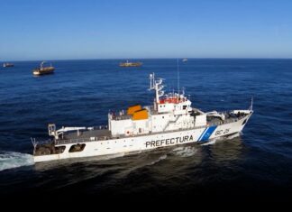 Turista argentino hallado con vida tras desaparecer en moto de agua en Punta del Este