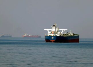 Ormuz vuelve a tensarse: Irán refuerza el control y crece la crisis petrolera