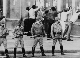Condenan a 25 años a cuatro ex militares por crímenes de lesa humanidad en Argentina