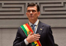 Bolivia debate ampliar el poder militar mientras crece la crisis política