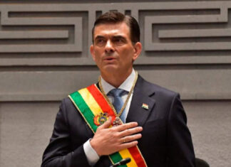 Bolivia debate ampliar el poder militar mientras crece la crisis política