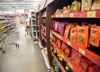 Inflación: baja el promedio, pero la canasta básica sigue golpeando el bolsillo