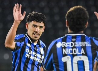 Atlético Tucumán goleó a Talleres y cierra el semestre con ilusión de grandeza