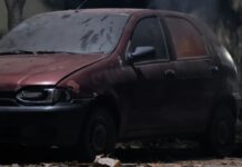 Conmoción en Tucumán: una mujer fue encontrada muerta dentro de un vehículo incendiado en la zona este de la capital
