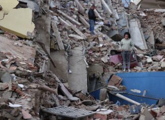 Venezuela: sube a 1.430 la cifra de muertos por el devastador terremoto