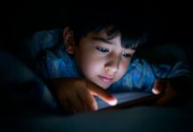 Cada vez más países limitan redes sociales a menores por salud mental