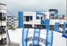 Furor en Bangladesh por el debut de Argentina: diseñaron la camiseta de la Selección más grande del mundo