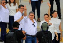El expresidente Juan Orlando Hernández regresó a Honduras tras recibir el indulto de Trump