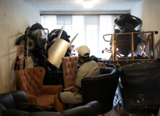 Colombia intenta volver a casa después del terremoto: “Se mueven las cortinas y uno piensa que está temblando”
