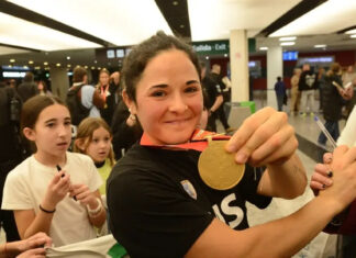 Las Leonas ya están en Argentina: fiesta y emoción en Ezeiza tras el título mundial