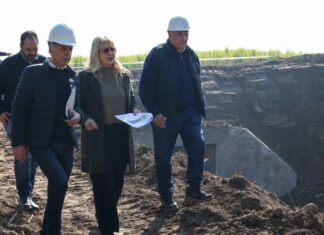 Rossana Chahla supervisó la obra hidráulica en el barrio 360 Viviendas, que ya tiene un avance del 60%
