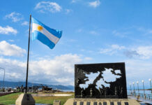 El Gobierno denunció vuelos no autorizados entre Malvinas y Chile y anunció sanciones